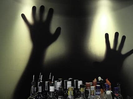 Addiction à l'alcool : comment s'en sortir ? Pascal Couderc, psychologue à Montpellier et Paris vous accompagne.